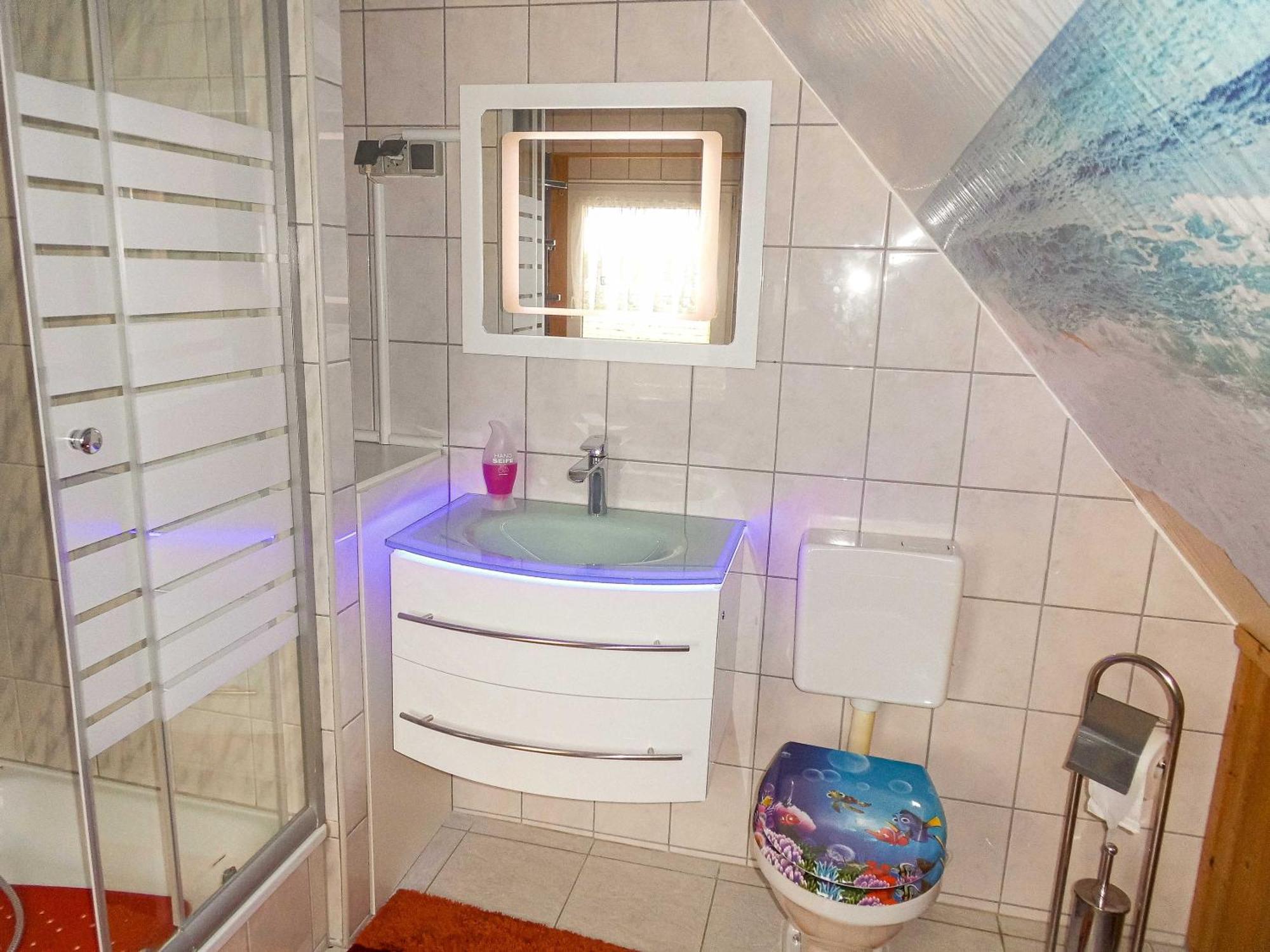 Bungalow Und Ferienwohnung Auf Ruegen Kluis Exterior photo